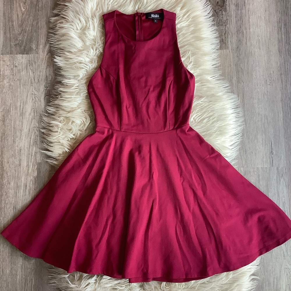 Lulu’s wine red dress sleeveless fit & flare Small